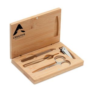 GiftRetail MO6629 - 4-piece manicure set in stainless steel Wood